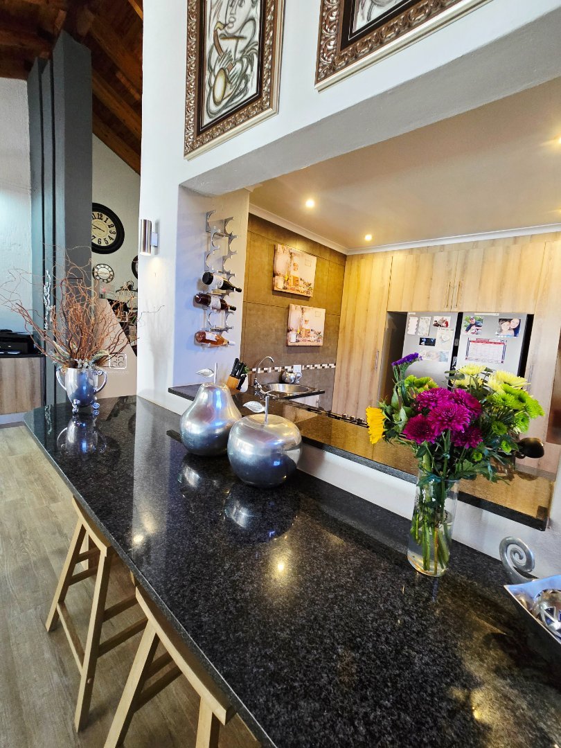 4 Bedroom Property for Sale in Flamwood North West